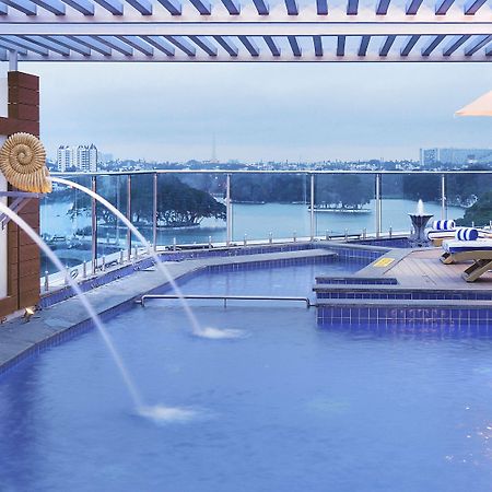 Radisson Bengaluru City Center Exteriér fotografie